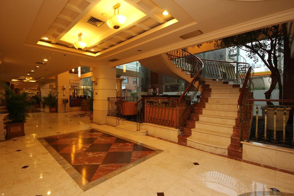 Maharani Hotel Jacarta Exterior foto